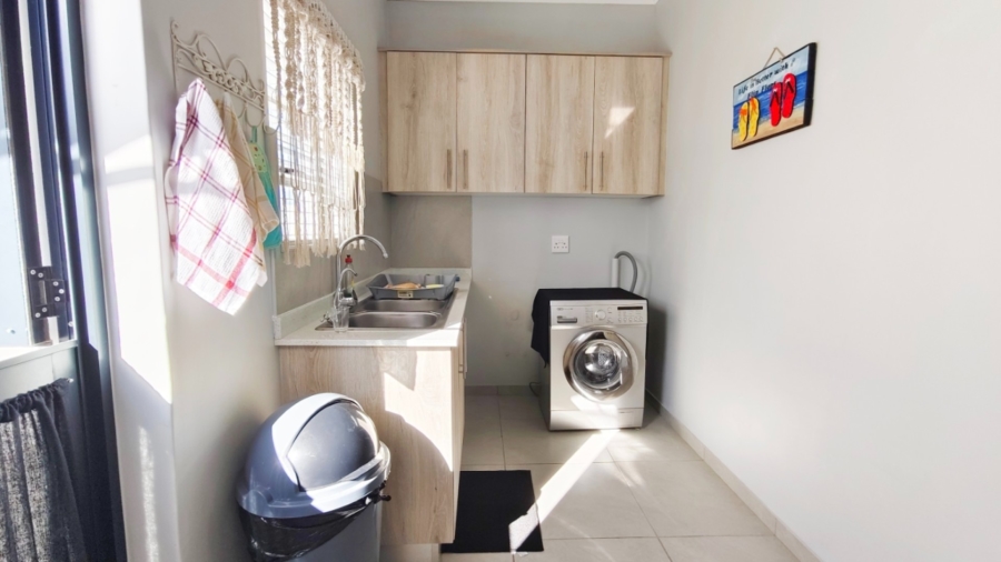 3 Bedroom Property for Sale in Atlantic Sands Private Estate Western Cape